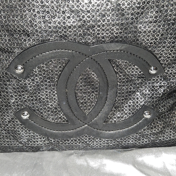 Chanel Sequined Mesh Tote - Picture 2 of 8